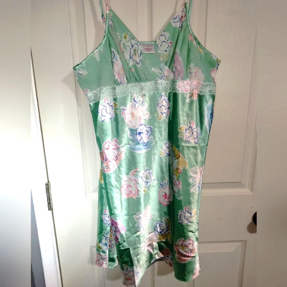 Enchanting Floral Nightgown